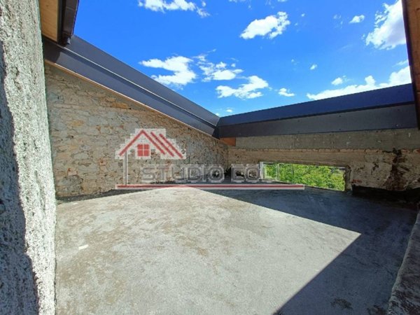 appartamento in vendita a Prato in zona La Querce