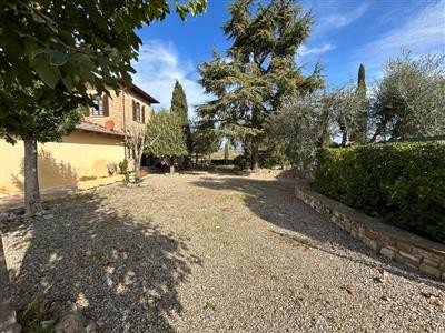 casa indipendente in vendita a Prato in zona Casale
