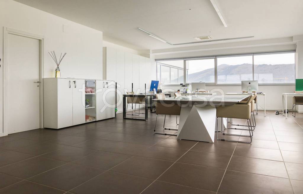 appartamento in vendita a Prato in zona Paperino