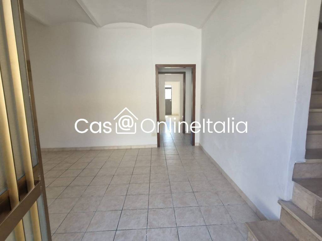 casa indipendente in vendita a Prato in zona Casale