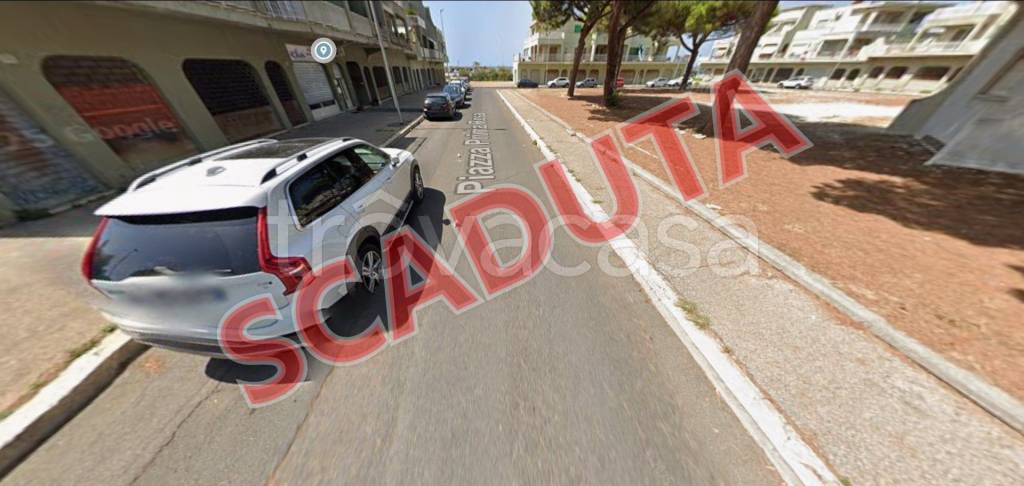 locale commerciale in vendita a Prato