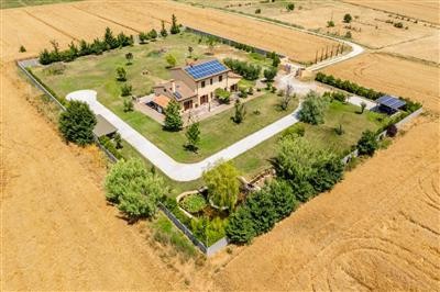 casa indipendente in vendita a Prato in zona Casale