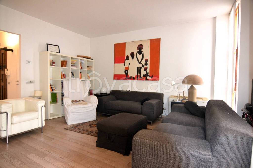 appartamento in vendita a Prato in zona Santa Gonda