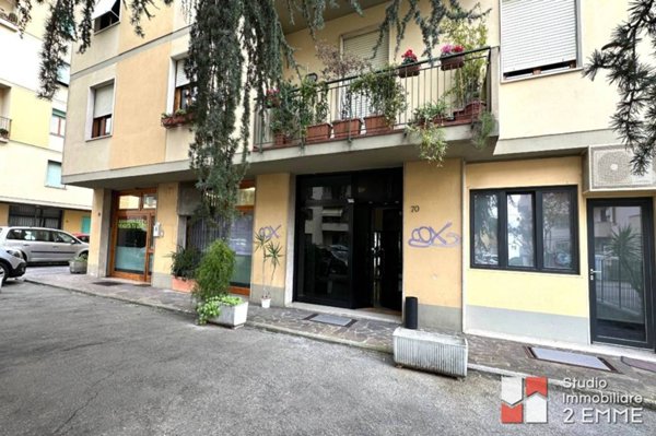 negozio in vendita a Prato