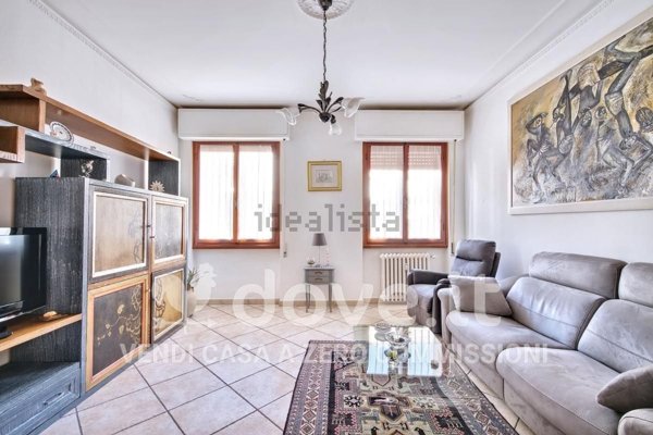 appartamento in vendita a Prato in zona San Giusto