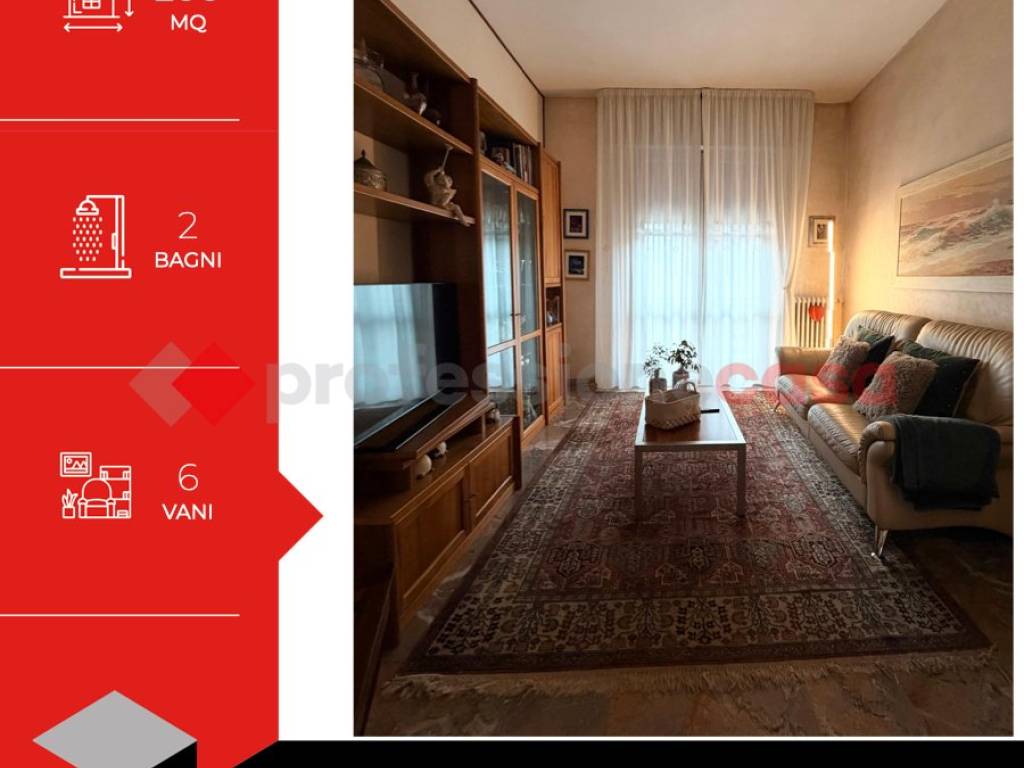 casa indipendente in vendita a Prato