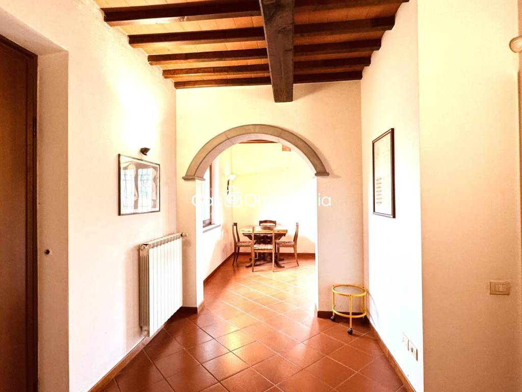 casa indipendente in vendita a Prato in zona San Martino