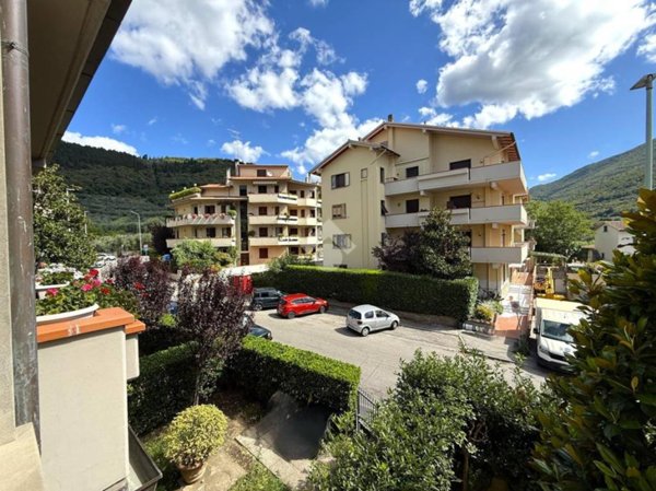 appartamento in vendita a Prato in zona Santa Lucia