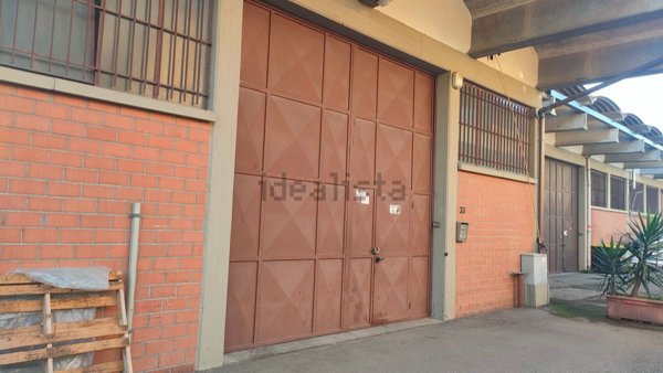 casa semindipendente in vendita a Prato in zona Paperino