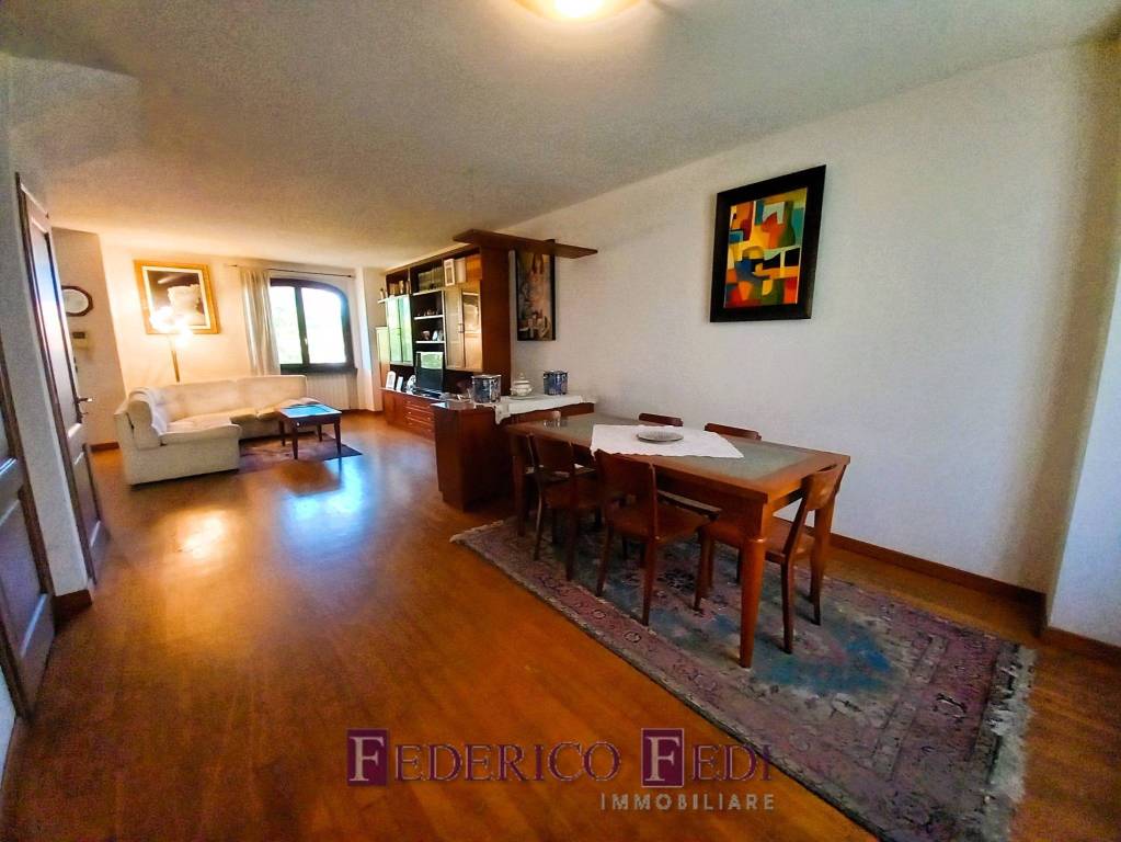 casa indipendente in vendita a Prato in zona Grignano