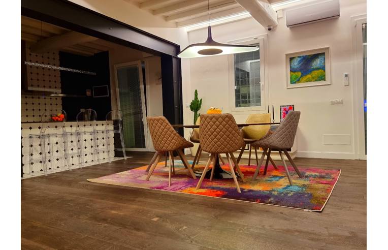 casa indipendente in vendita a Prato in zona Tavola