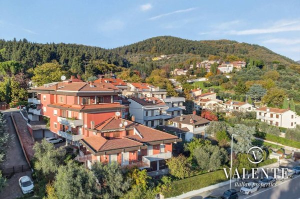 appartamento in vendita a Prato in zona Santa Lucia