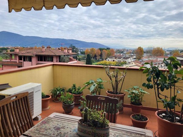 appartamento in vendita a Prato in zona Galciana