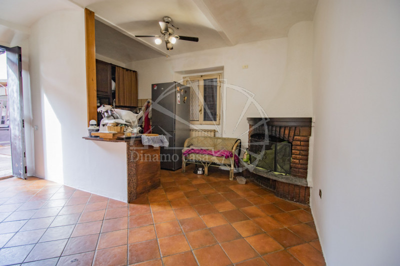 casa indipendente in vendita a Prato in zona San Giusto