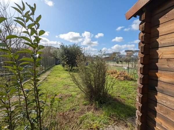 appartamento in vendita a Prato in zona Galciana