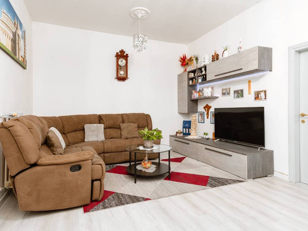 appartamento in vendita a Prato in zona Viaccia