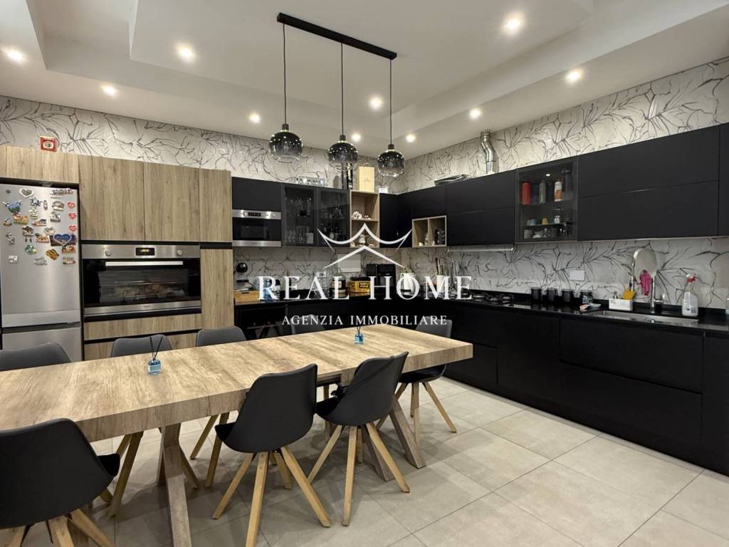 appartamento in vendita a Prato