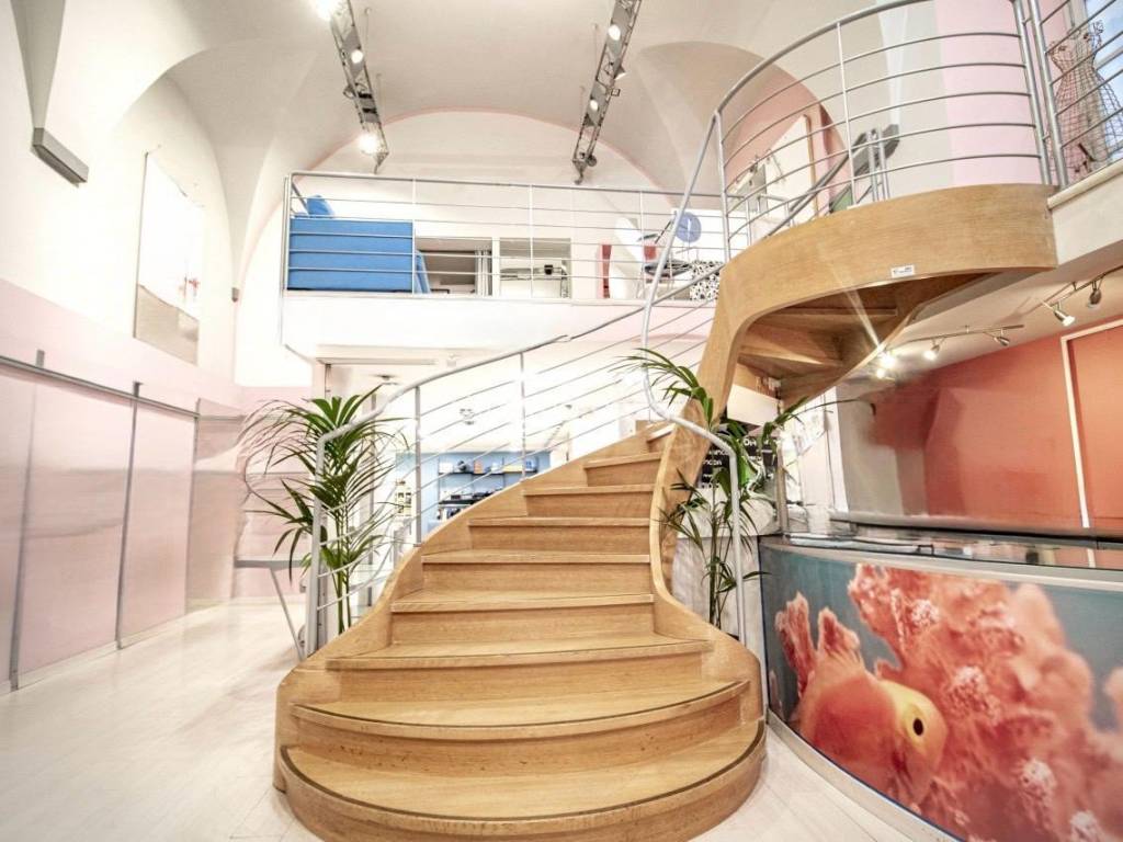 negozio in vendita a Prato