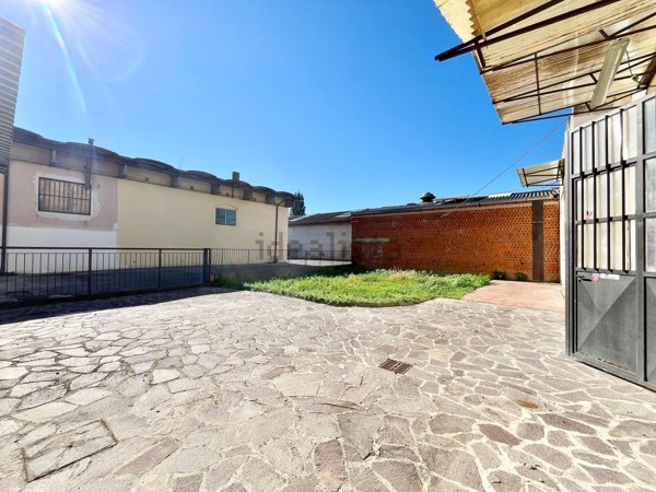 appartamento in vendita a Prato in zona San Giusto