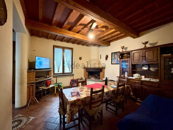 appartamento in vendita a Prato in zona Iolo