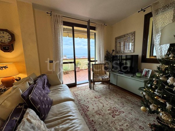 appartamento in vendita a Prato in zona Galciana