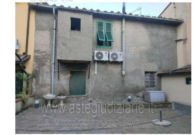 terreno edificabile in vendita a Prato in zona Campostino