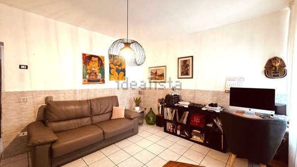 casa indipendente in vendita a Prato in zona Santa Lucia