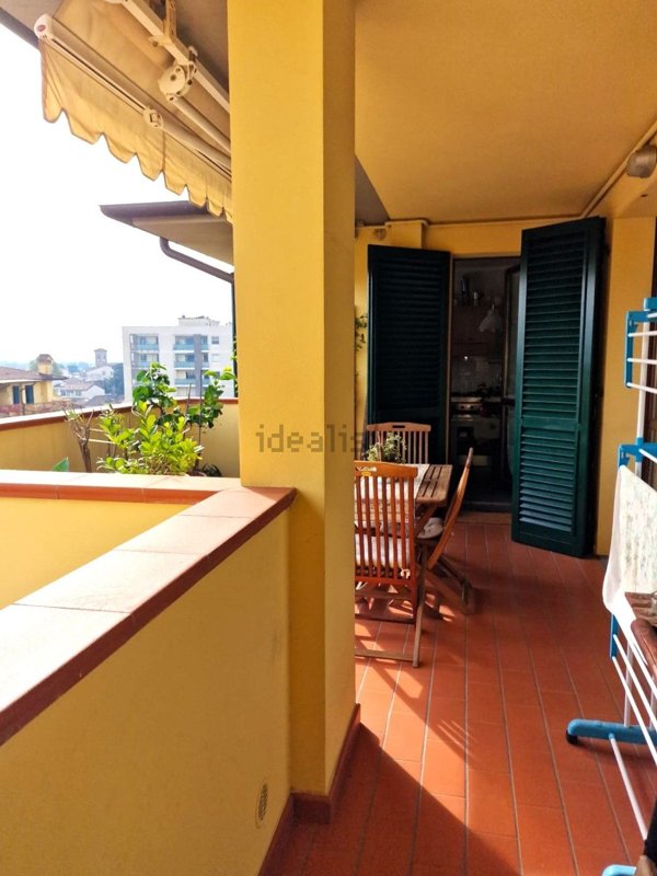 appartamento in vendita a Prato in zona Sant'Ippolito