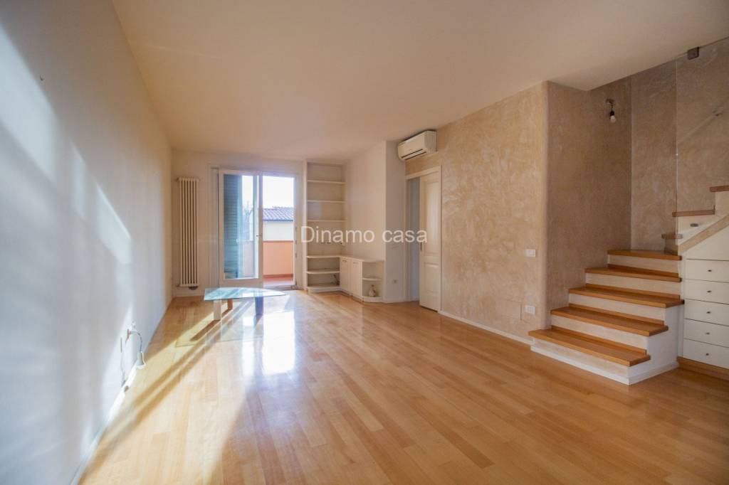 appartamento in vendita a Prato in zona Vergaio