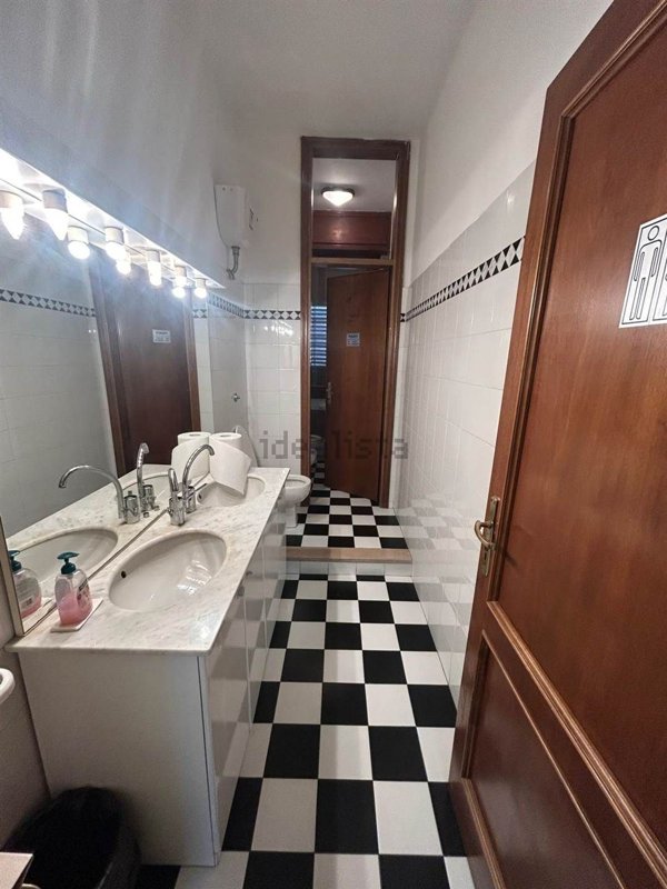 ufficio in vendita a Prato