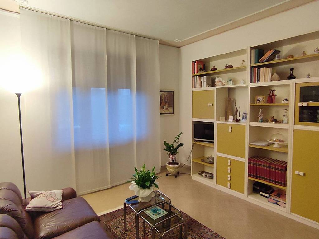 appartamento in vendita a Prato in zona Purgatorio