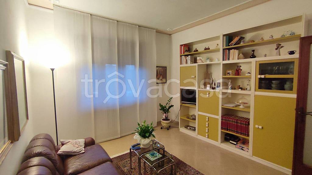 appartamento in vendita a Prato in zona Purgatorio