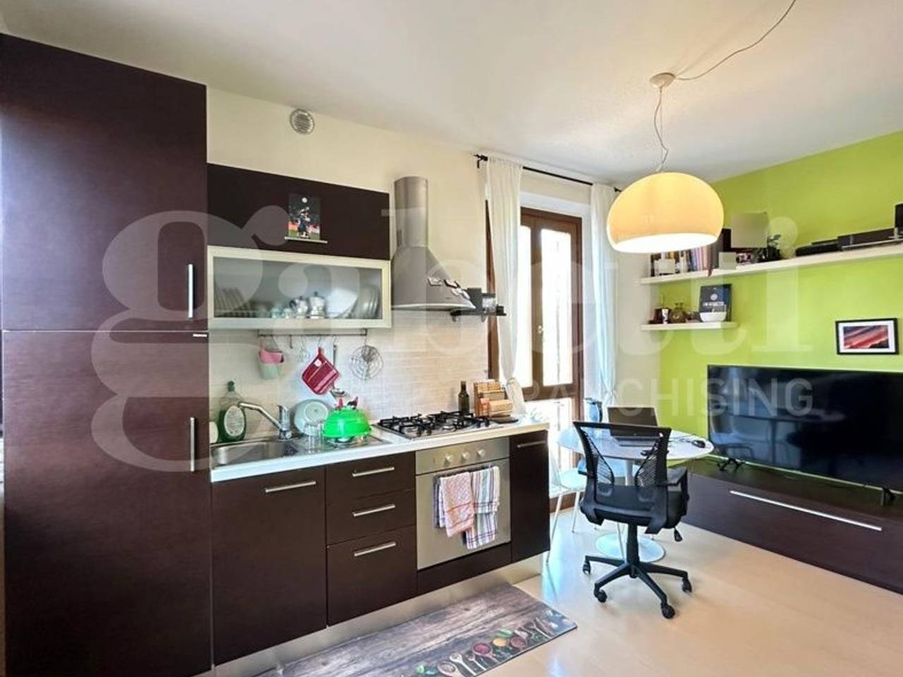 appartamento in vendita a Prato in zona Castelnuovo