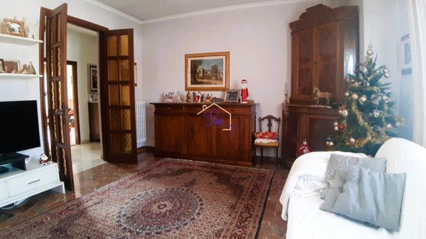 appartamento in vendita a Prato in zona Grignano