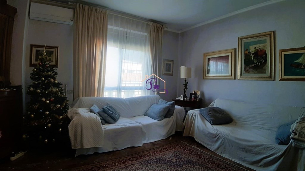 appartamento in vendita a Prato in zona Grignano