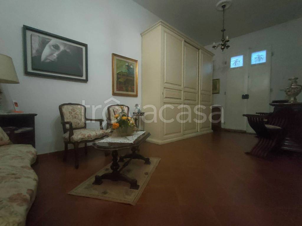 casa indipendente in vendita a Prato in zona Galciana