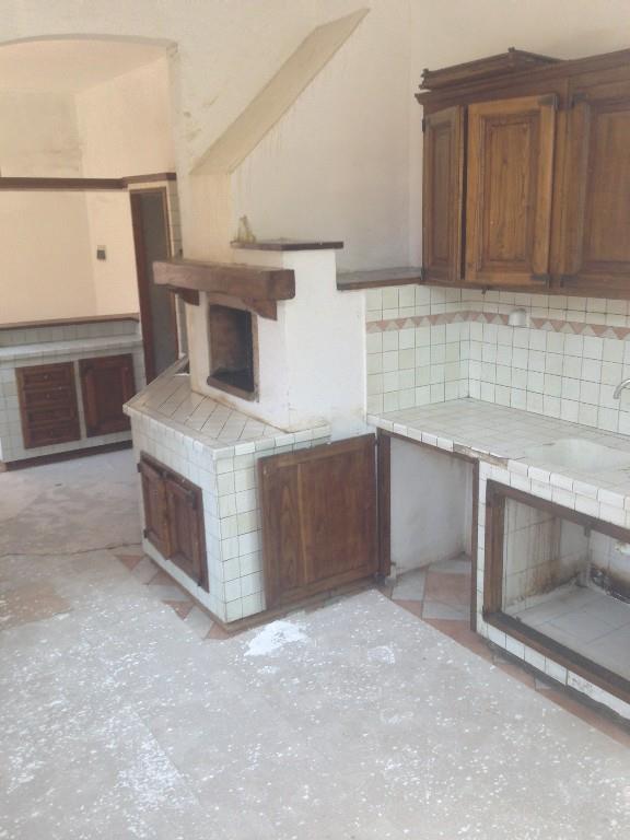 casa indipendente in vendita a Prato in zona Santa Lucia