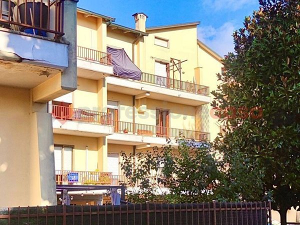 appartamento in vendita a Prato in zona Paperino