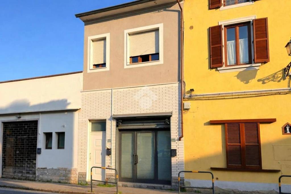 casa indipendente in vendita a Prato in zona Galciana