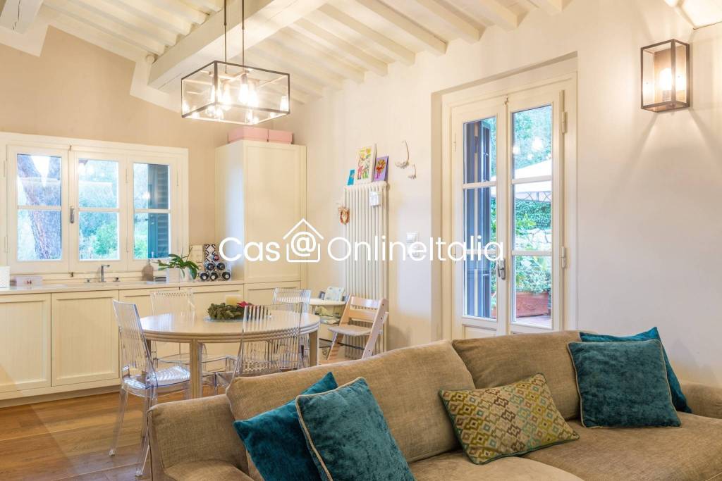 appartamento in vendita a Prato in zona La Macine