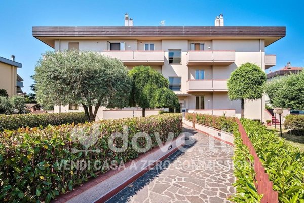 appartamento in vendita a Prato in zona Viaccia