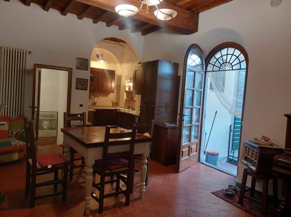 appartamento in vendita a Prato in zona Castelnuovo