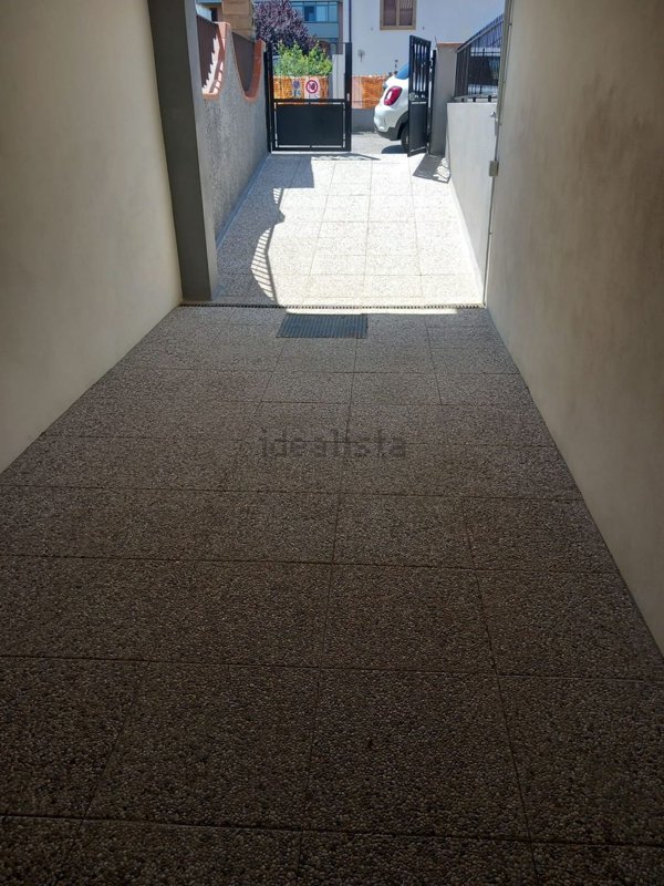 casa indipendente in vendita a Prato in zona Sant'Ippolito