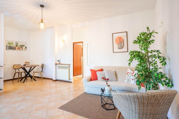 appartamento in vendita a Prato in zona Castelnuovo