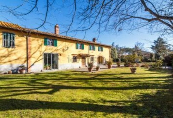 casa indipendente in vendita a Prato in zona Iolo