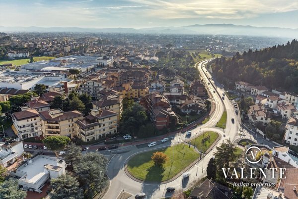 appartamento in vendita a Prato in zona Santa Lucia