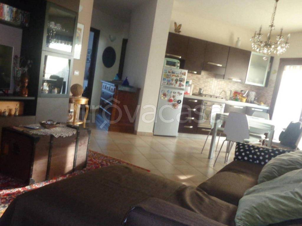 appartamento in vendita a Prato in zona Iolo