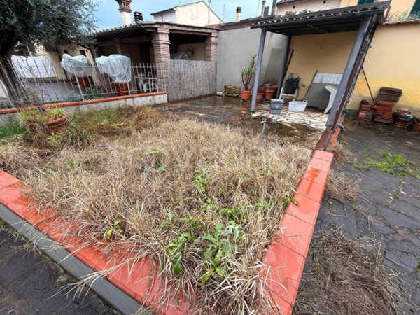 appartamento in vendita a Prato in zona Cafaggio