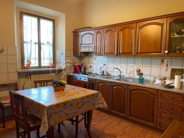 casa indipendente in vendita a Prato in zona Sant'Ippolito