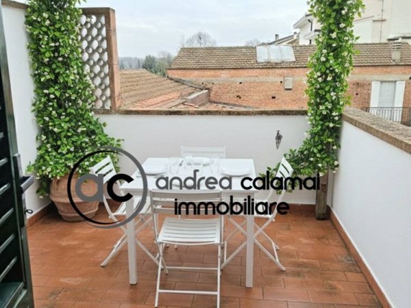 appartamento in vendita a Prato in zona Tavola